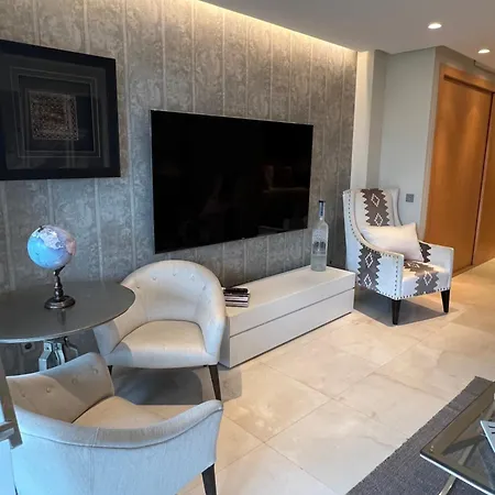 公寓 Luxury In Puente-romano