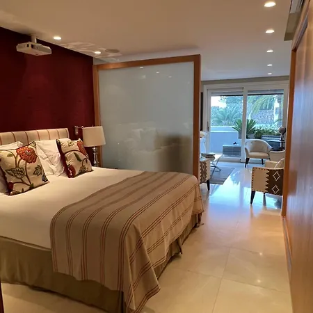Luxury In Puente-romano マルベーリャ